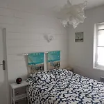Maison Bord De * أسنل